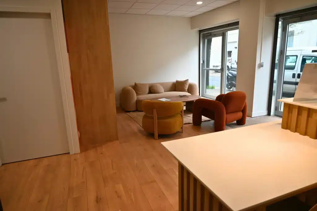 Accueil - Espace 23 Coworking - L'entrée-compressed Accueil - Espace 23 Coworking