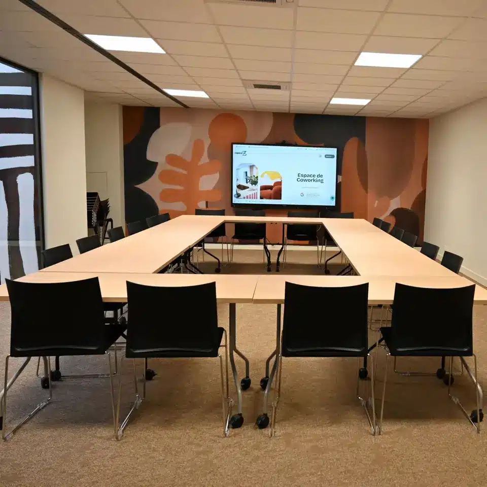 Salle de conférence - Espace 23 Coworking Périgueux - Présentation-compressed Salle de conférence - Espace 23