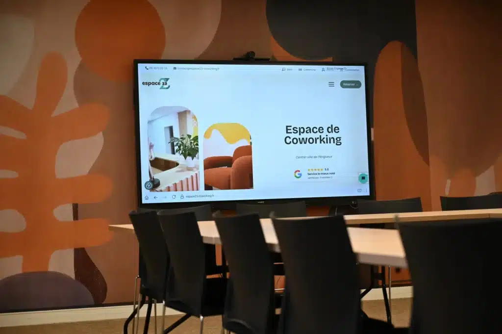Salle de conférence - Espace 23 Coworking - biais-compressed Salle de conférence - Espace 23